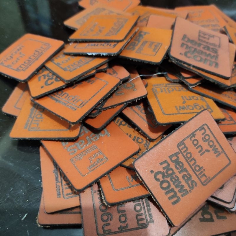 

Label kulit custom free gravir