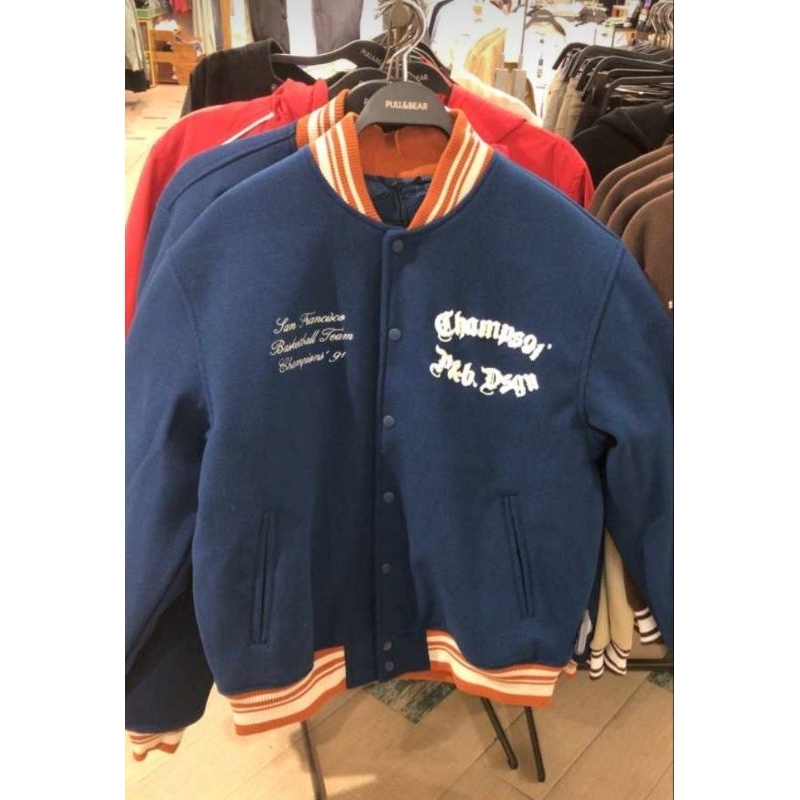 jaket varsity pull and bear