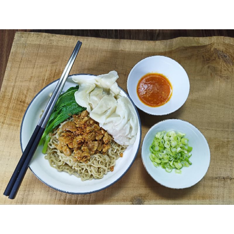 

Bakmi ayam Sultan komplit bakmi instan telor bebek (HALAL Fresh and natural)