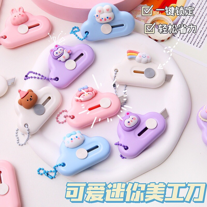 READY STOCK BISA COD - MINI CUTTER CLAY AESTHETIC PISAU PEMOTONG TAJAM PORTABEL GANTUNGAN KUNCI KARAKTER KARTUN HEWAN LUCU SANRIO ANAK PEREMPUAN GAYA REMAJA CEWEK KOREA FANCY VIRAL MURAH ELEGAN KECIL UNBOXING STIKER 3D KUROMI HELLO KITTY MY MELODY KAWAII