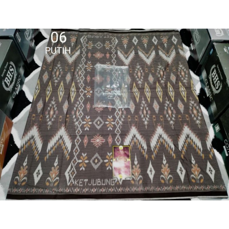 SARUNG KETJUBUNG GOYOR GRADE RED/GOLD,SERIAN WARNA DAN PUTIH.ORI