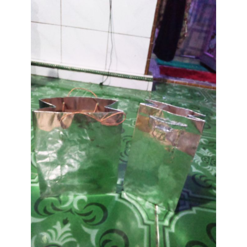 

paperbag silver