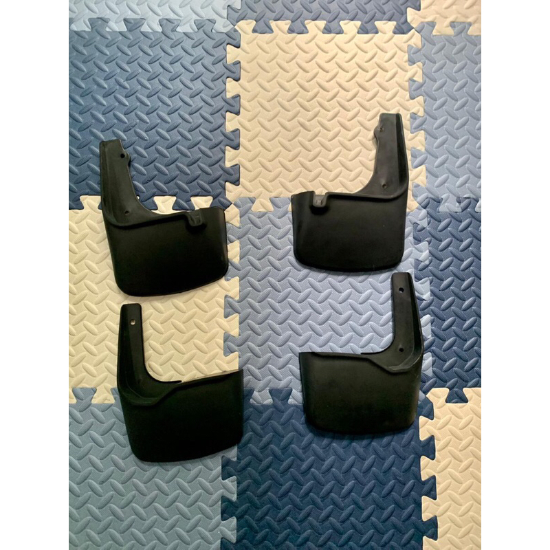 mud guard mud flap karpet lumpur avanza old