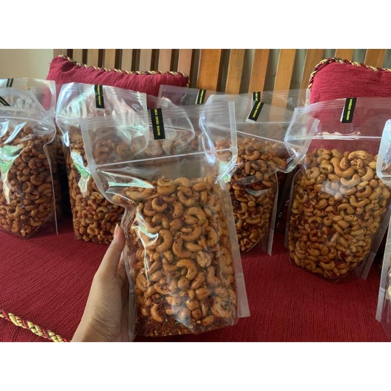 

Kacang Mede Mete SUPER PEDAS MANIS 1Kg