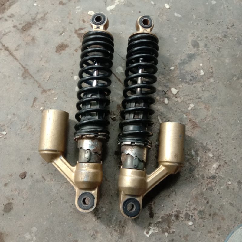 Skok tiger revo ori cabutan motor/Skok tirev ori/Shock tirev