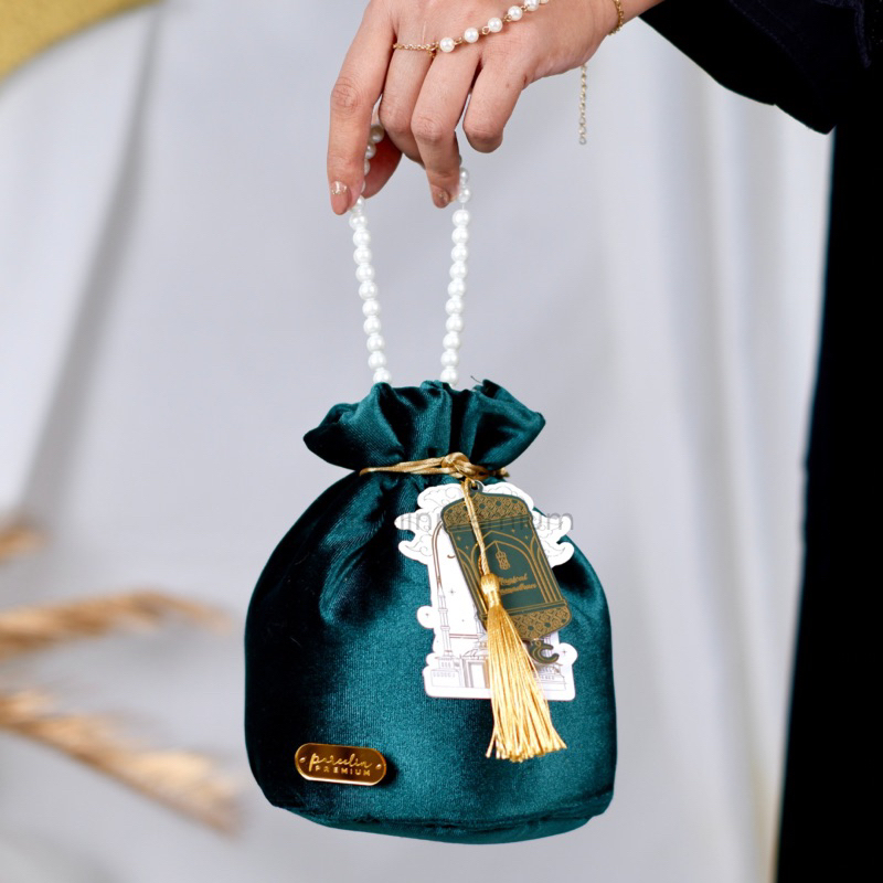 

Cairo Set / PARCEL RAMADHAN / HAMPERS LEBARAN 2023 / HAMPERS IDUL FITRI 2023 / HAMPERS UNIK / HAMPERS MURAH