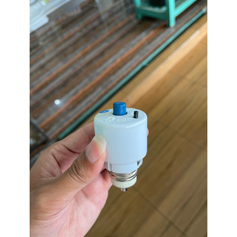 Sekring Otomatis HTC