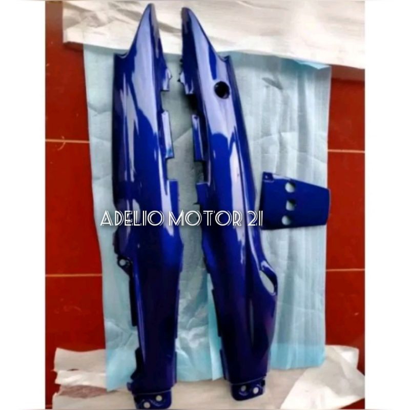 cover body Vega R lama pnp fiz r biru