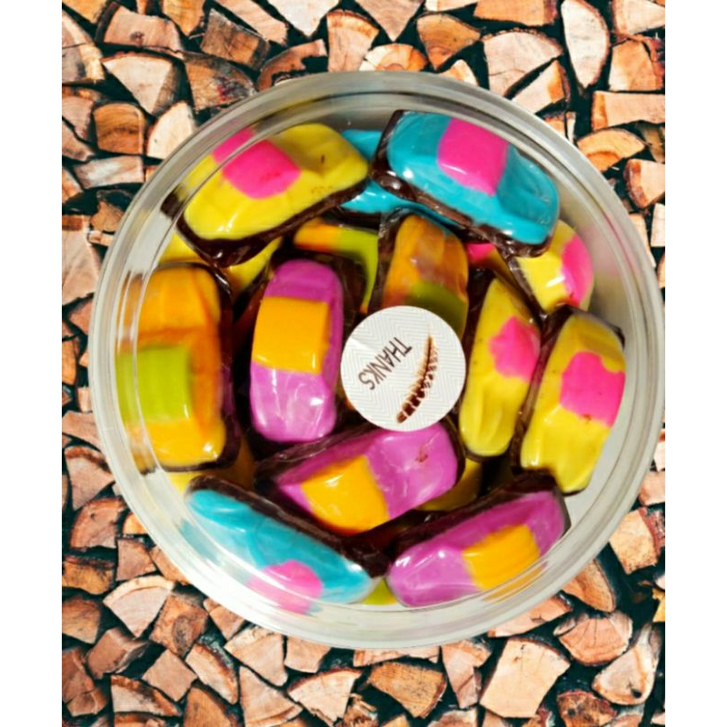 

Coklat Karakter Mobil