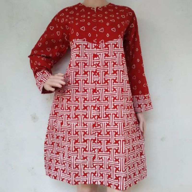 Tunik batik kombinasi jumputan merah lengan panjang bahan katun jahitan rapi