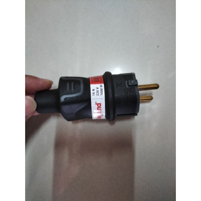 Legrand Steker Karet IP44 16A 250V (050196)