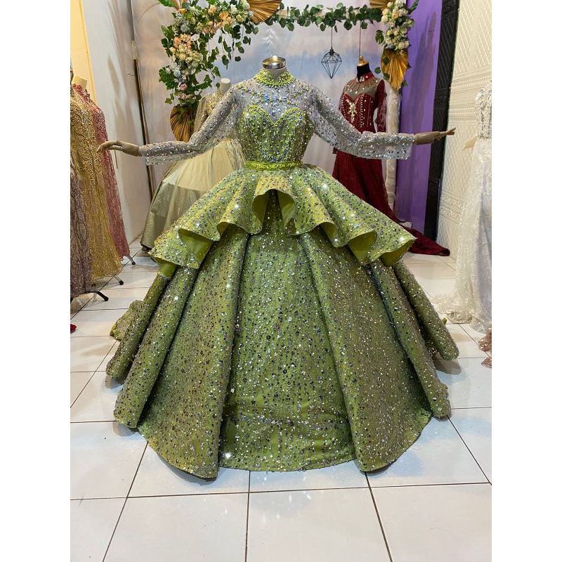 Gaun pengantin modern | Gaun pengantin modern berekor