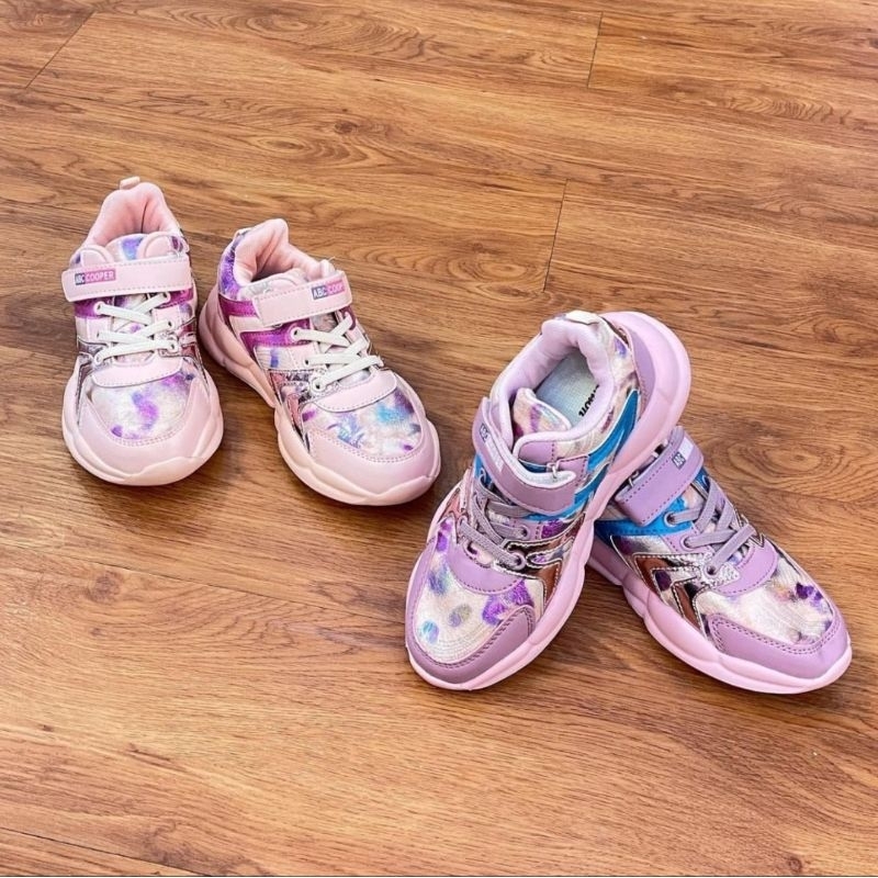 sneakers anak perempuan