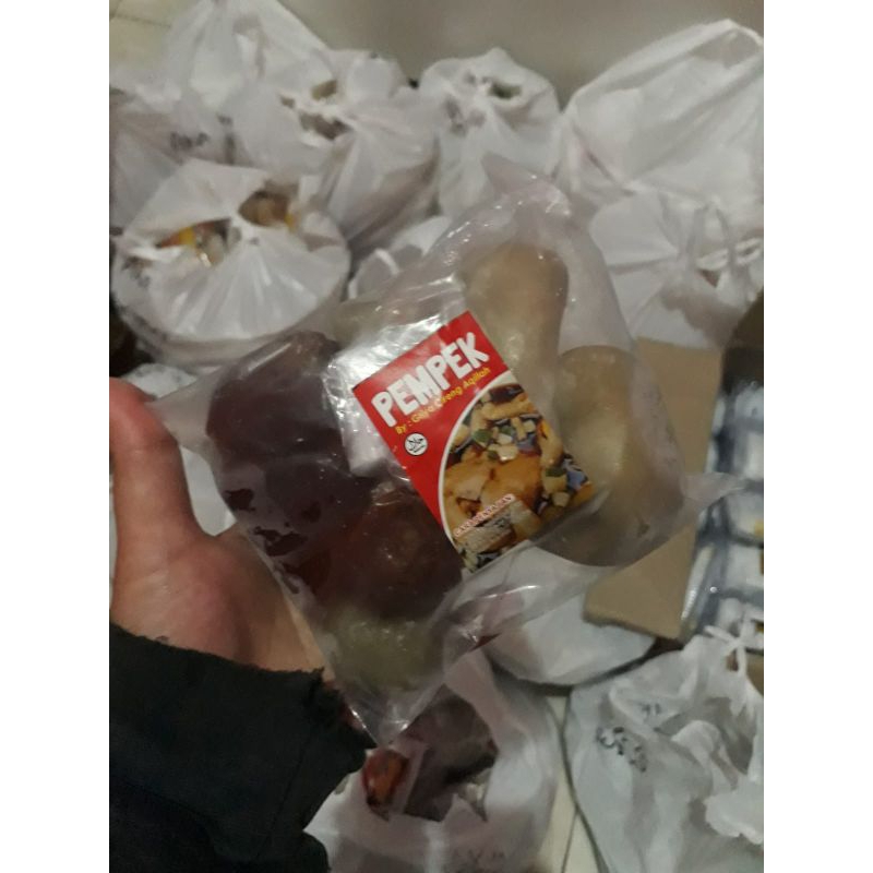 

Pempek