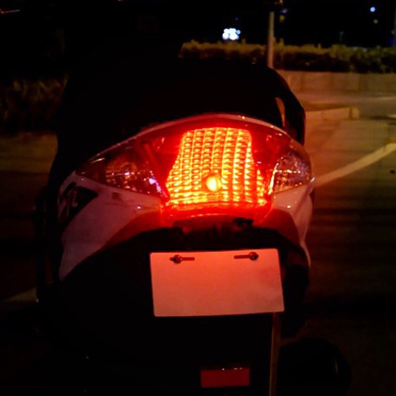 LAMPU STOP BELAKANG LED-BOLAM LAMPU REM BELAKANG UNIVERSAL SEMUA MOTOR BISA PASANG NYALA BLITZ UNIVERSAL