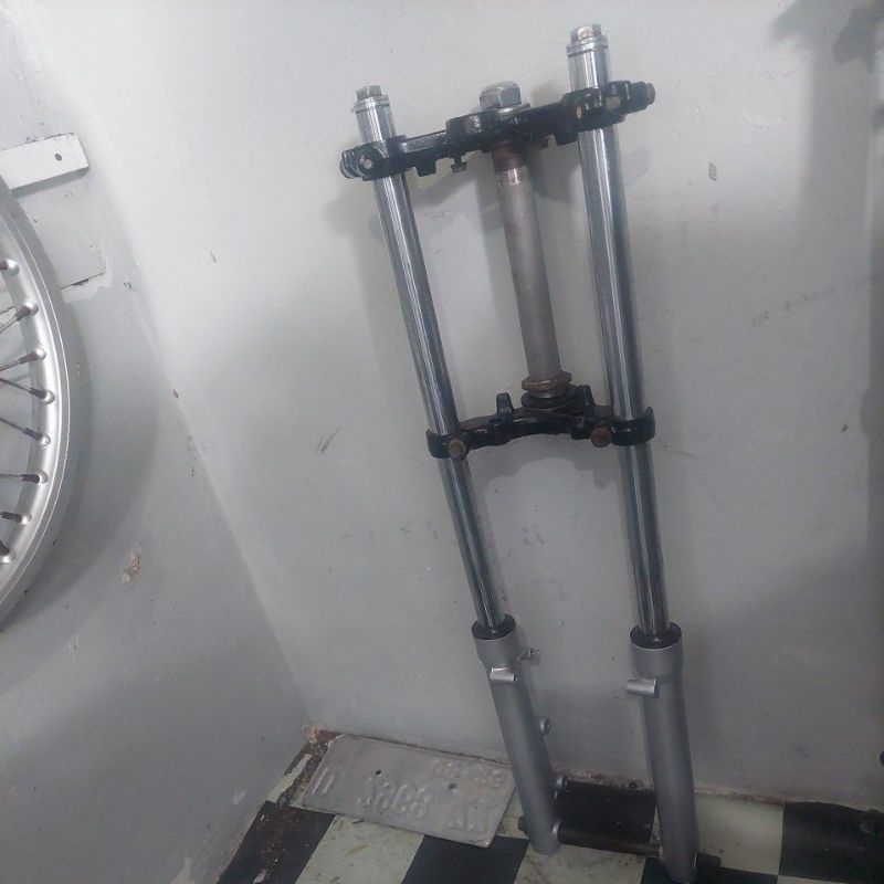 shock depan sonic 125 old thailand