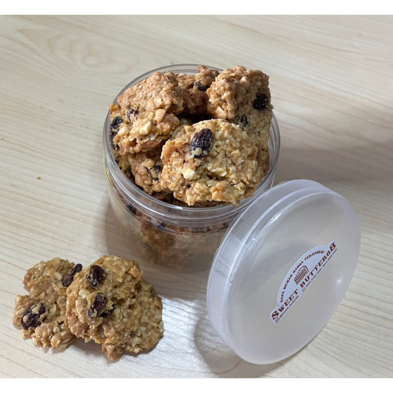 

oatmeal raisin cookies