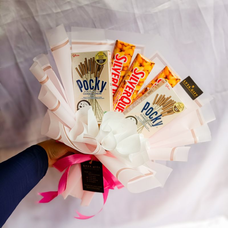 Buket silverqueen pocky | buket pocky | buket coklat | buket valentine| buket hari guru | buket hari ibu | buket wisuda | buket ulang tahun