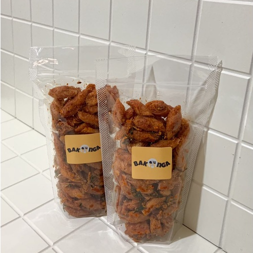 

Keripik Lumpia Kering Pedas Daun Jeruk (SMALL)