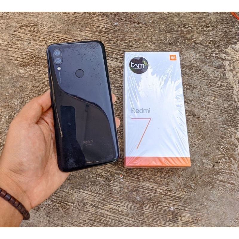 HANDPHONE HP XIOMI REDMI 7 3/32GB FULLSET SECOND SEKEN BEKAS