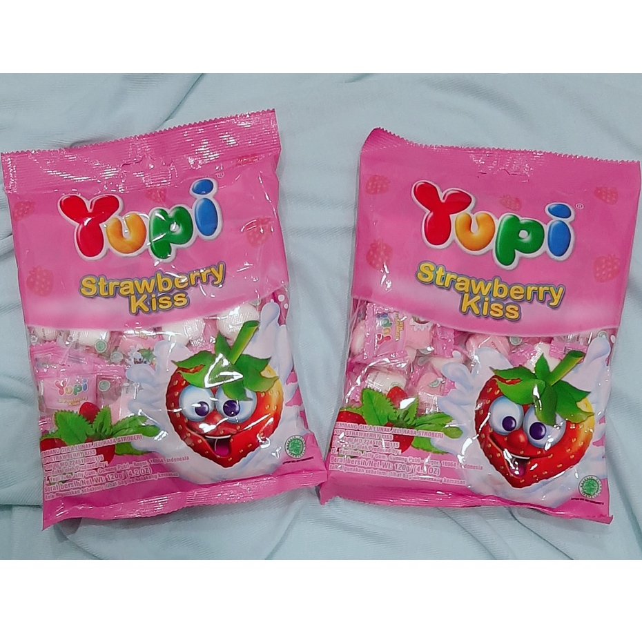 

Yupi Strawberry Kiss Pack (120 gr)