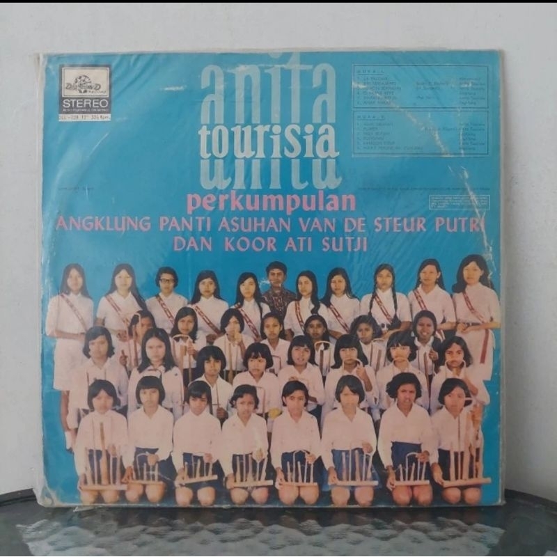 Vinyl Piringan Hitam 12 inch Anita Tourisia-La Paloma