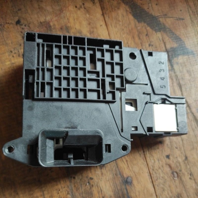 door lock mesin cuci LG