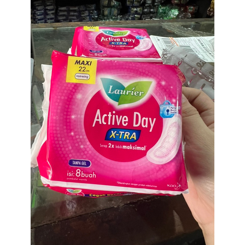 LAURIER ACTIVE DAY 8pads