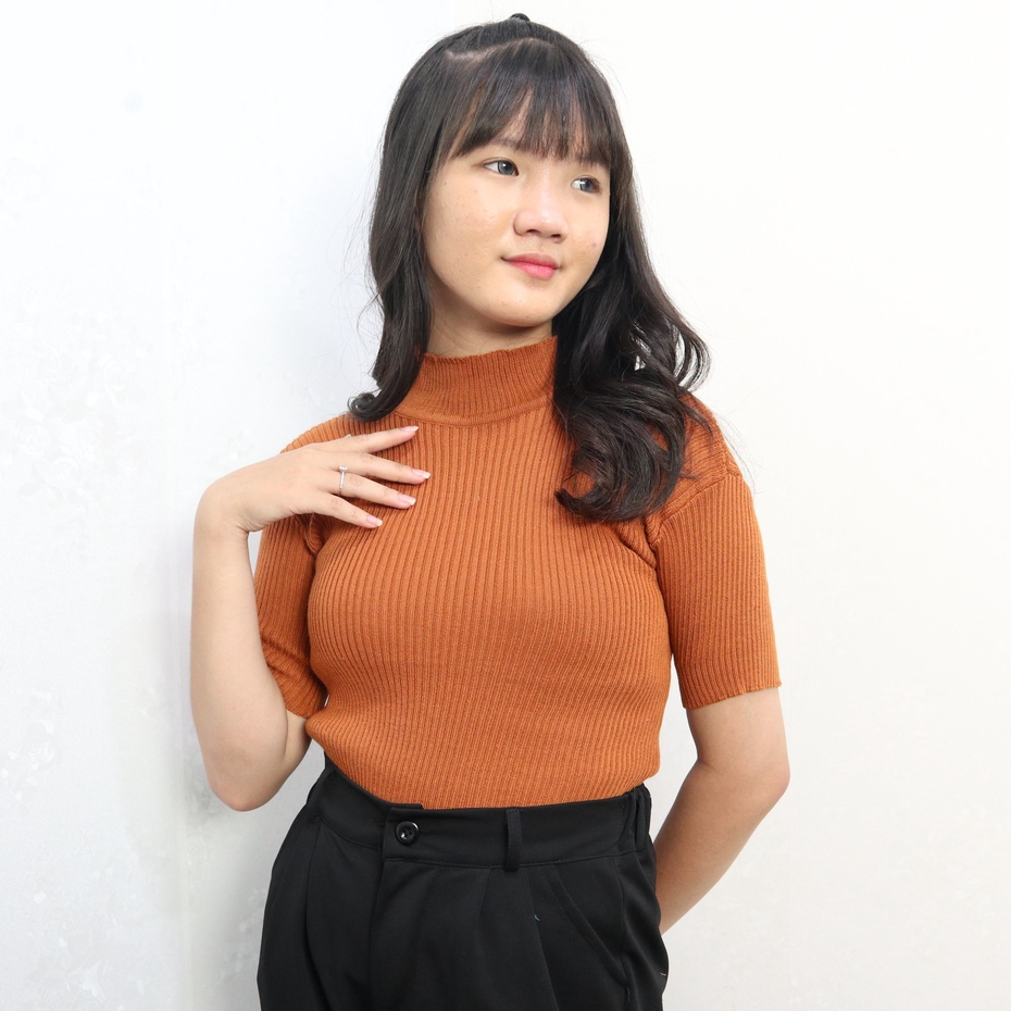 Atasan Rajut Wanita Turtleneck / Kaos Kerah Tinggi Lengan Pendek