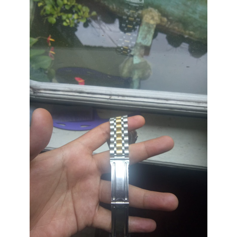 Jam tangan rantai tudor