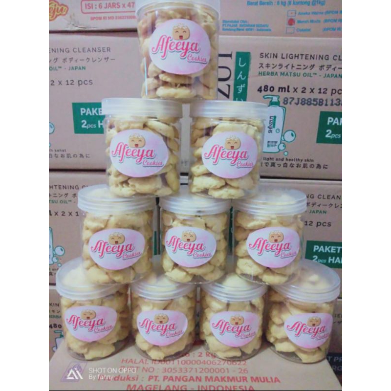 

kue kering Almond cheese