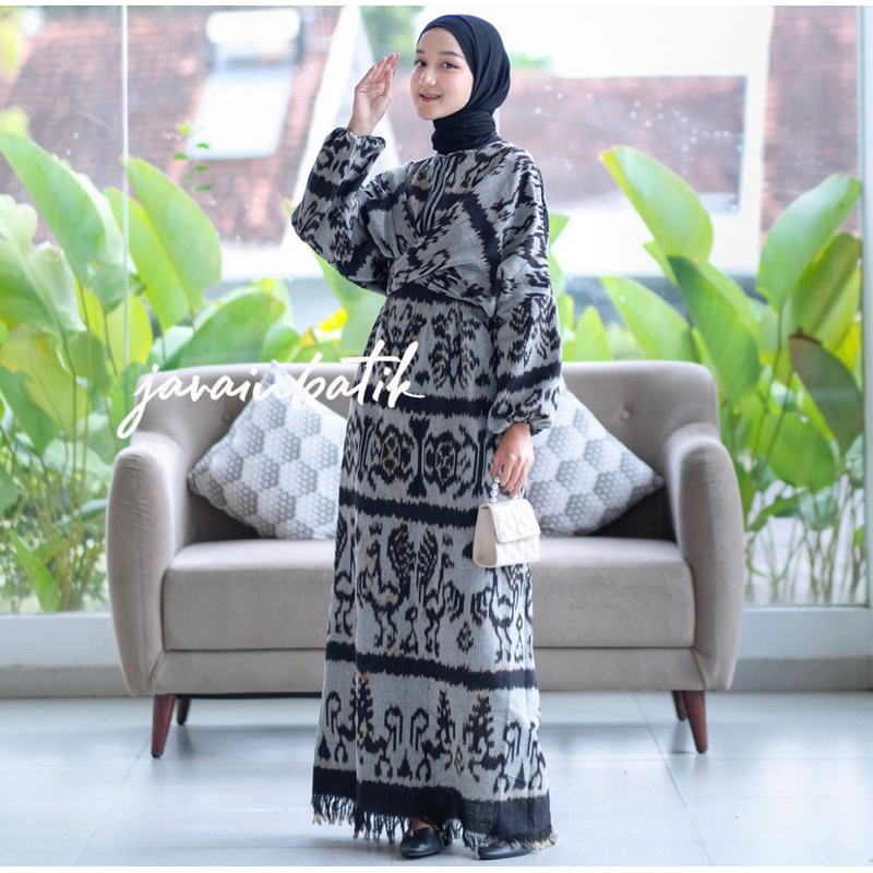 DRESS MENIAR TENUN ETNIC