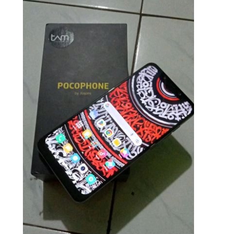 HP Pocophone 1F Ram 6. Chipset Snapdragon 845.