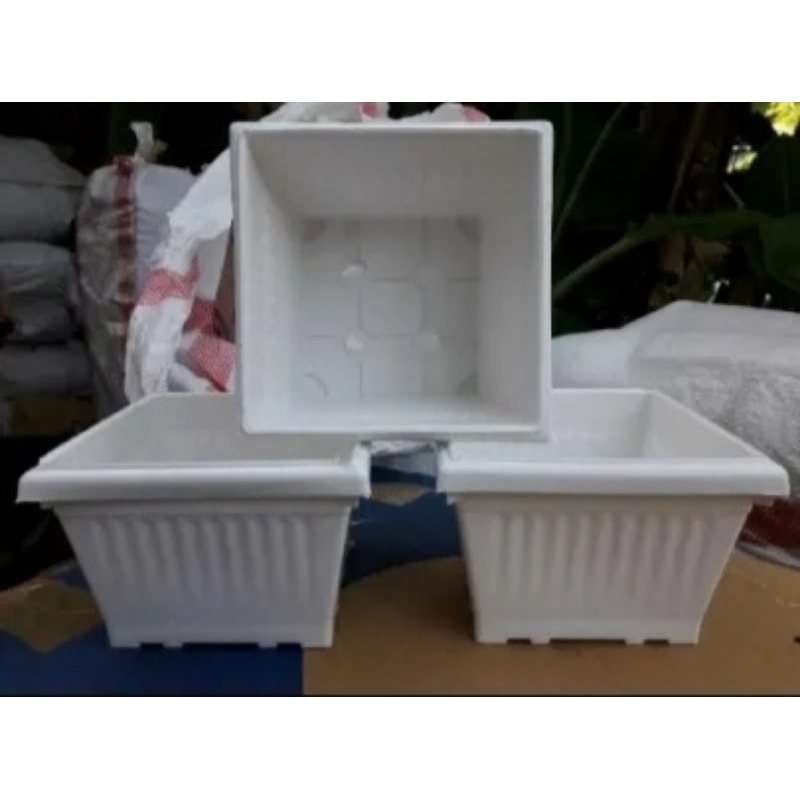 pot kotak 25 (aktual panjang sisi 20cm)