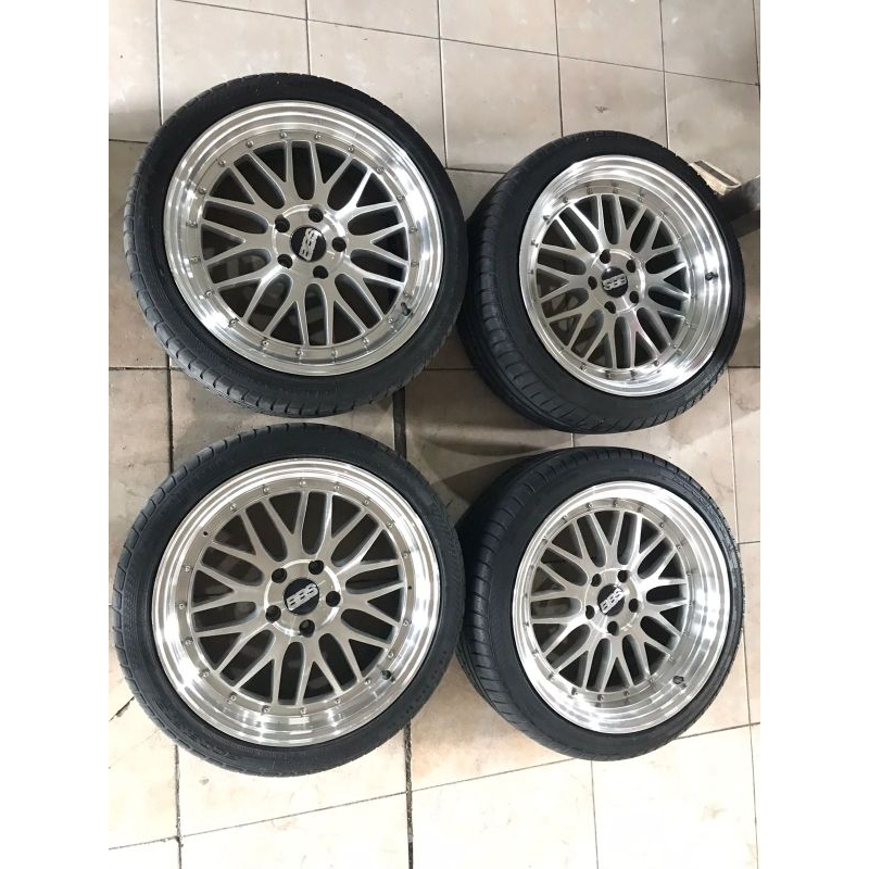 vleg bbs lm R18 pcd5x114 lebar 8-9 ban 215/40-225/40