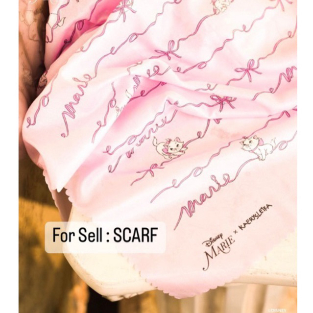 Kaerysleika Scarf Marie Cat