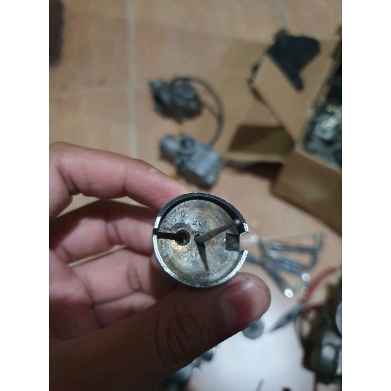 Karburator PWL 28 original