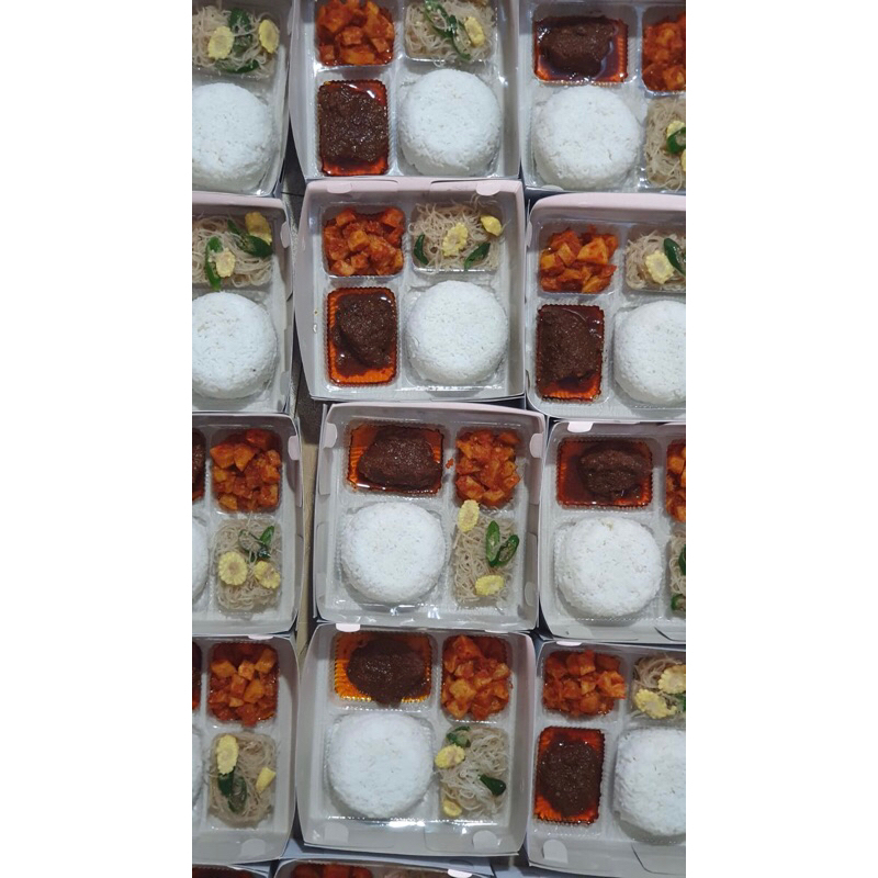 

Nasi Box Daging
