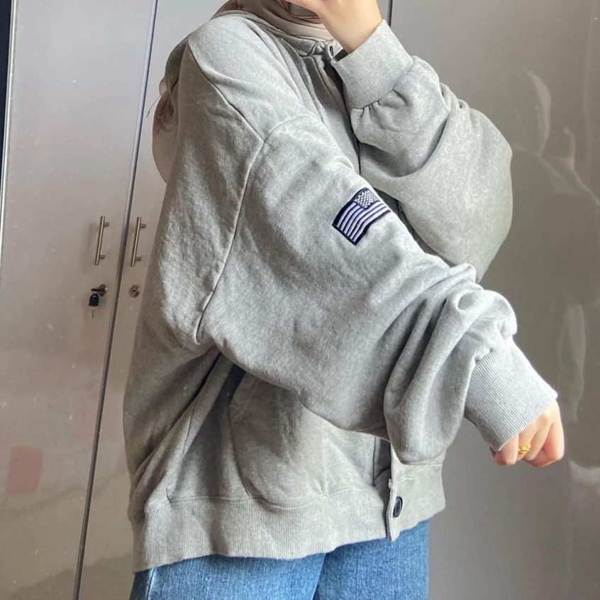 FLAG MONOCHROME LOGO HODIE KANCING OVERSIZE OUTER SWEATER TOPI (PH)