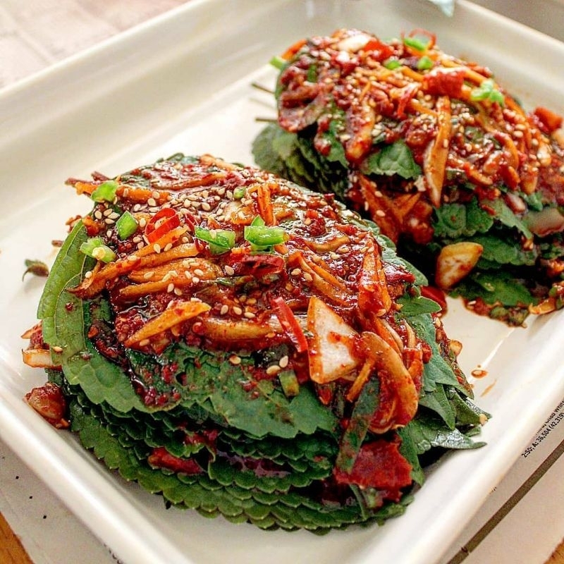 

Perilla leaf kimchi (깻잎김치 / ketnip kimchi) kimchi daun perilla 100gr