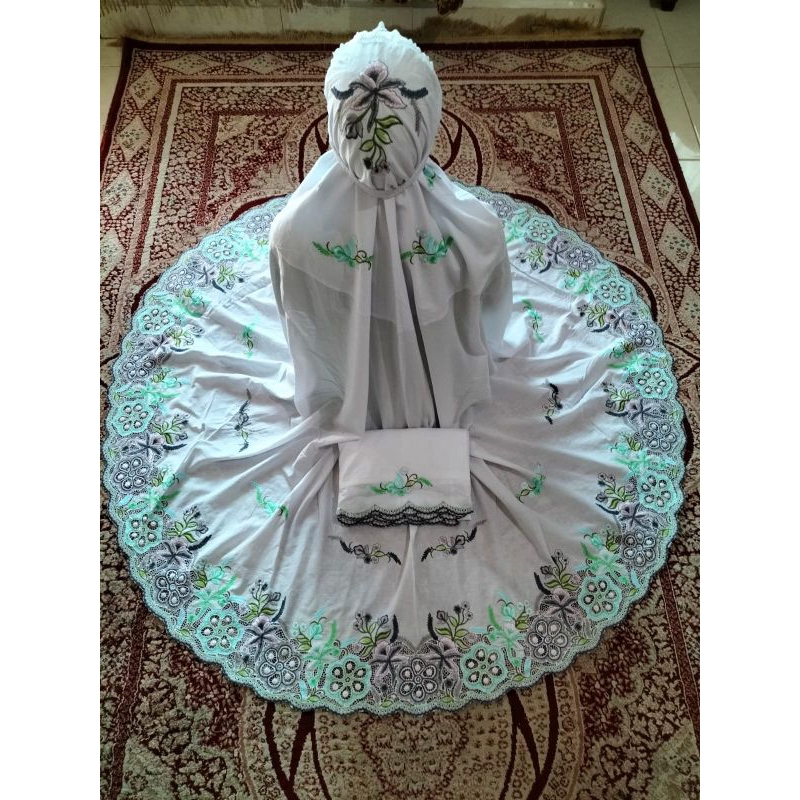 MUKENA DEWASA KATUN PARIS