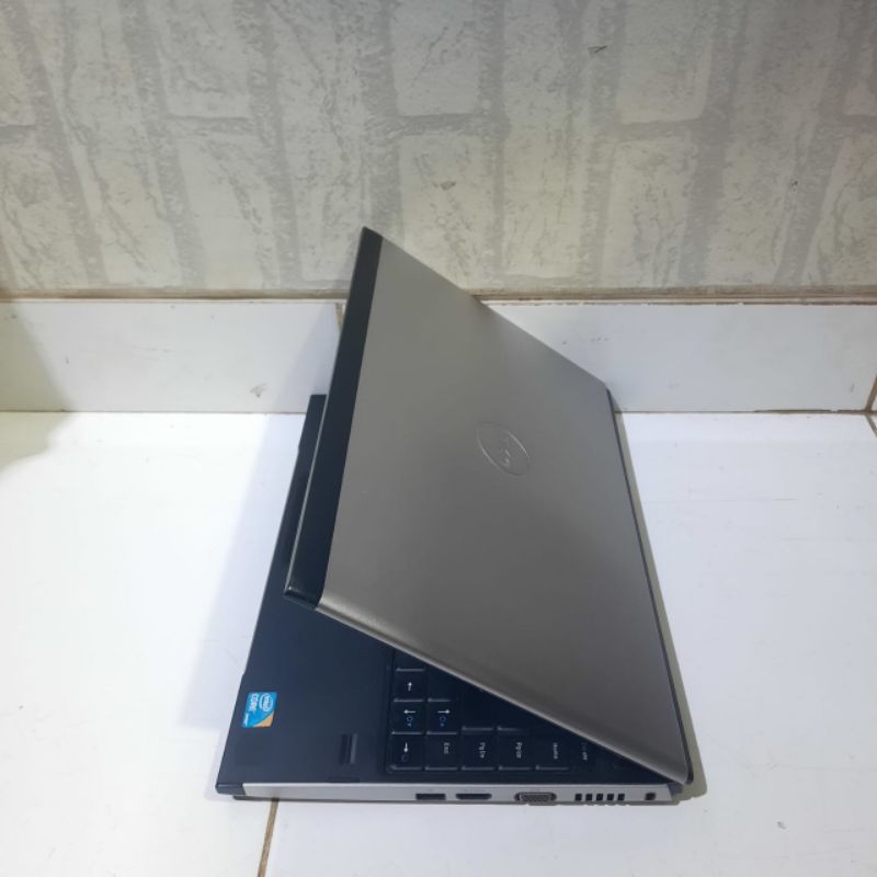 Laptop Dell Vostro 3300 intel Cor i5 Ram 4GB HDD 500GB Os. Windows Full aplikasi Layar 14inch