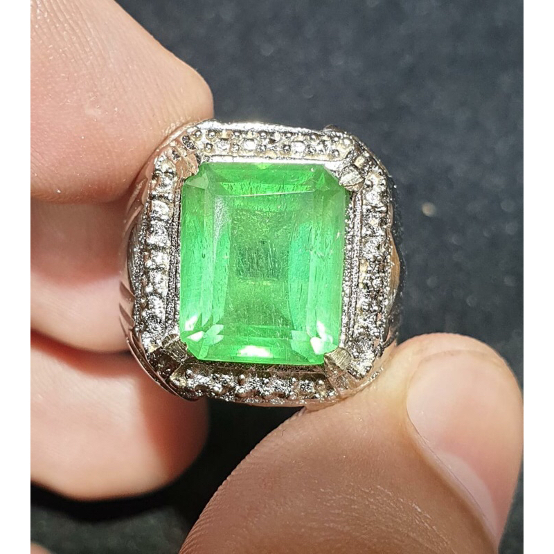 zamrud Kalimantan kotak ring alpaka