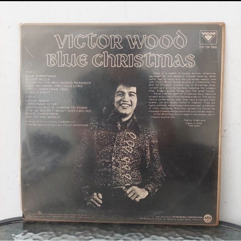 Vinyl Piringan Hitam 12 inch Blue Christmas-Victor Wood