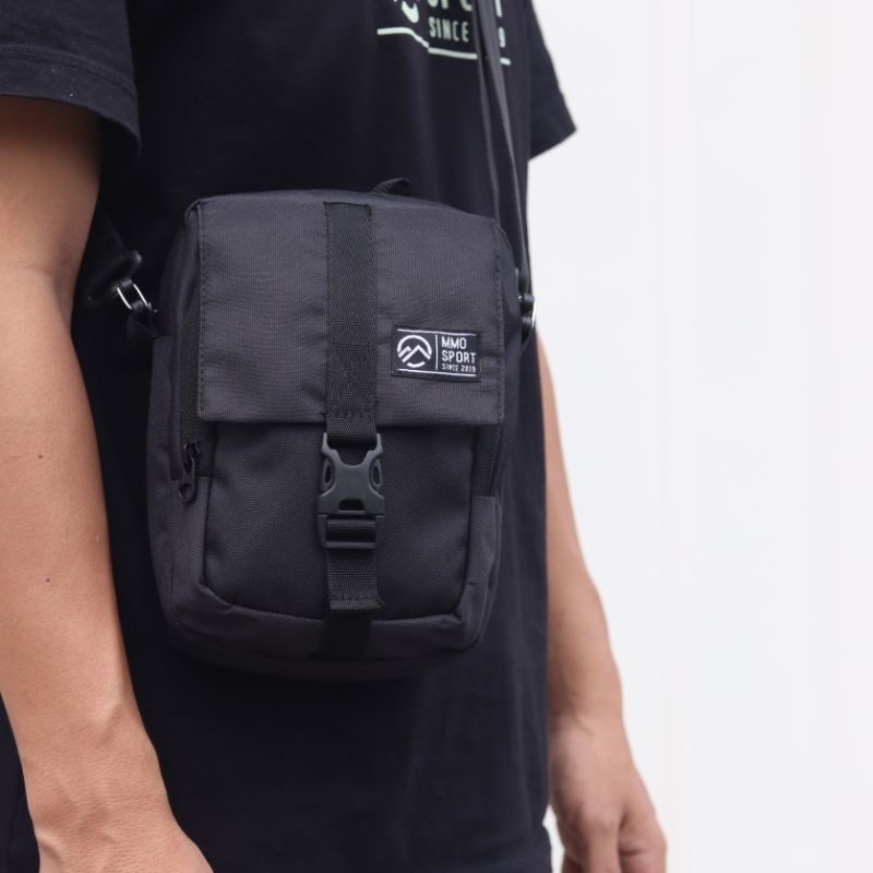 Mmosport Tas Selempang Pria Closed Bag