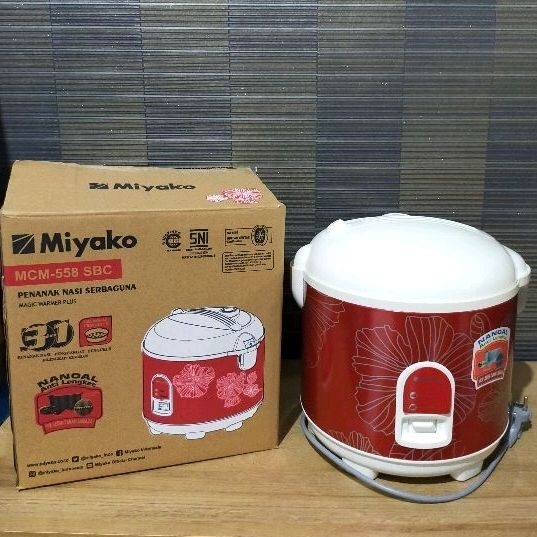 Magic Com Miyako 2 Liter MCM 558 SBC Rice Cooker 2L Pemanas Nasi 3in1