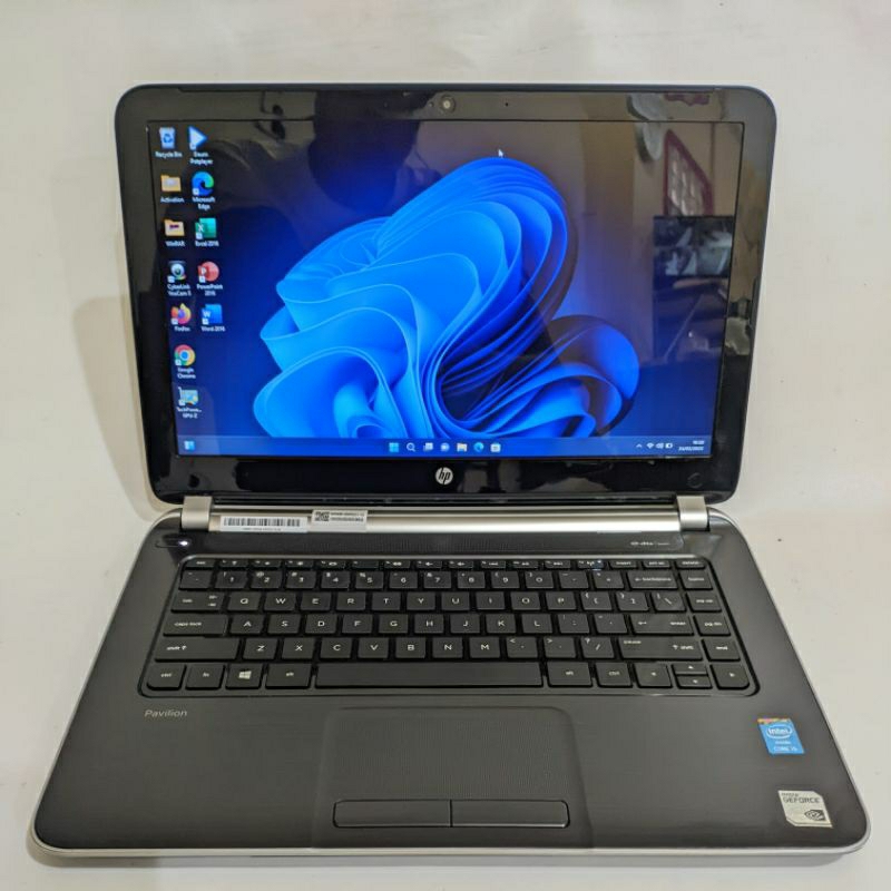 laptop gaming tipis dan slim hp pavilion 14 - core i5 ram 16gb dual vga Nvidia GeForce GT 740m