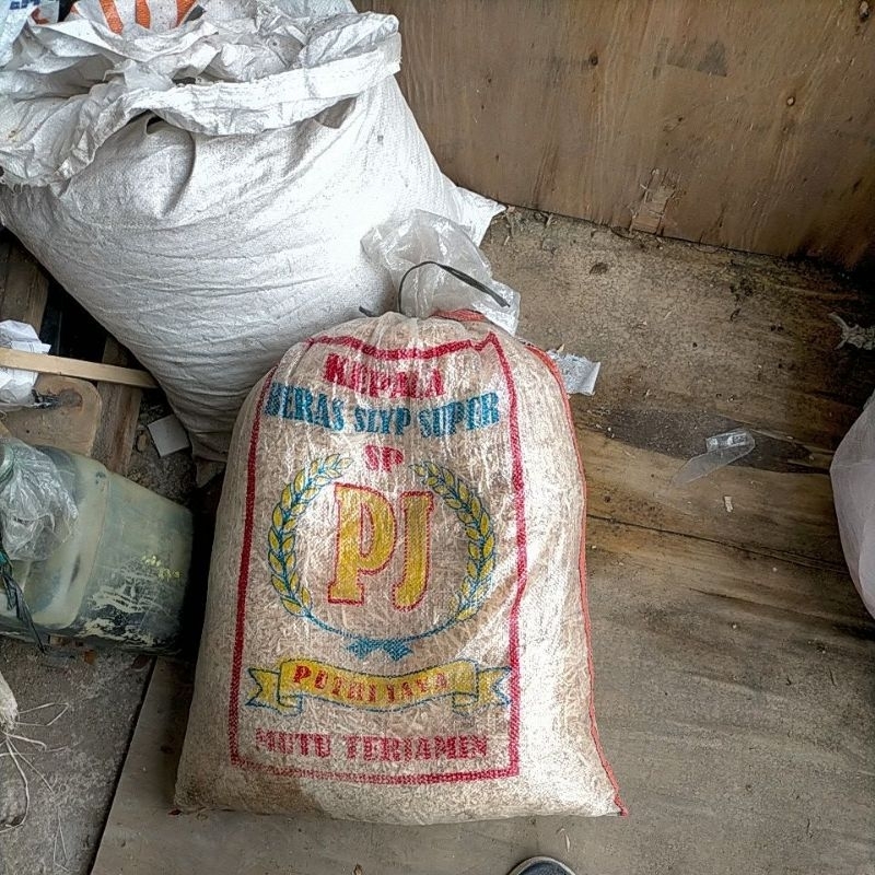 Serbuk kayu, untuk alas hewan tikus, hamster, landak dll 1 karung