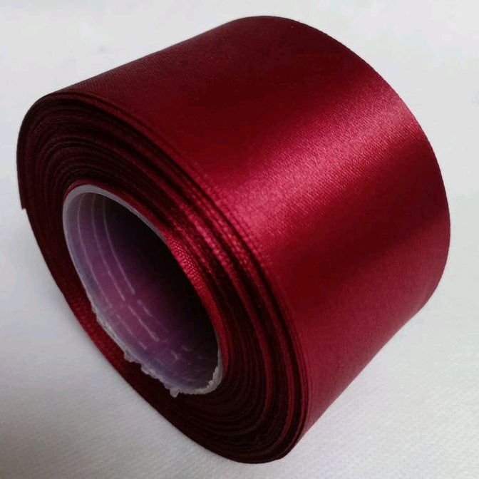 

Pita satin merah maron 2 inch / 5 cm Per roll