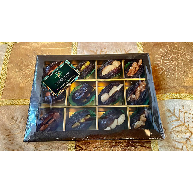 

Stuffed Premium Medjol Dates 12pcs/ Isi Kurma Medjol Premium qualitas 12 pcs